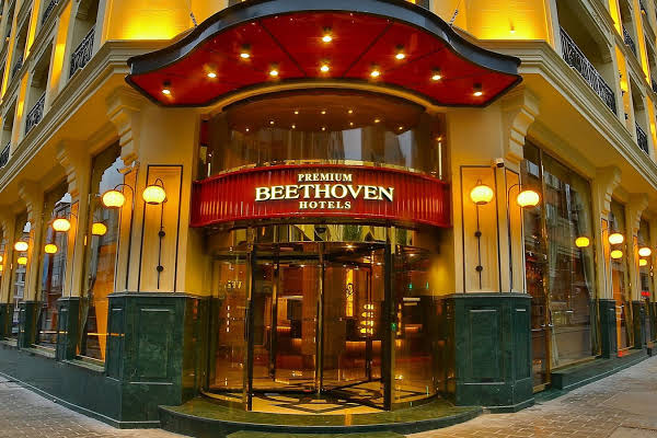 BEETHOVEN PREMIUM HOTEL